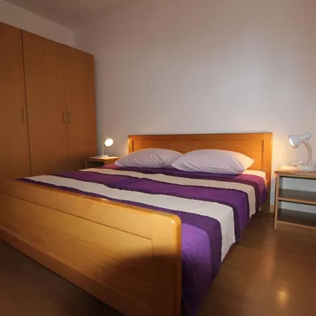 Apartment In Milcetici - Insel Krk 53301