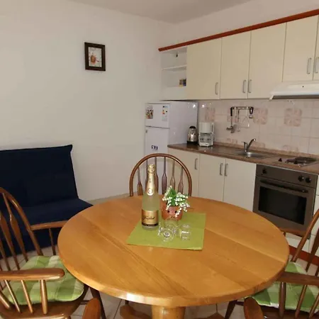 Apartment In Milcetici - Insel Krk 53301 *