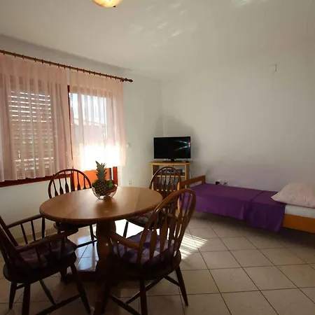 In Milcetici - Insel Krk 53301 Apartment